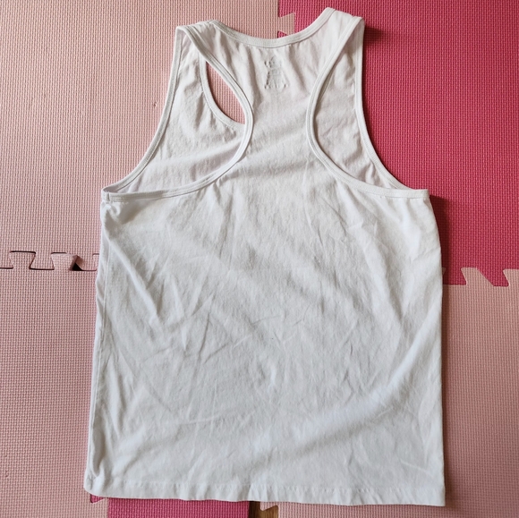 BUNDLE 2 tank tops for 15 - Picture 2 of 5